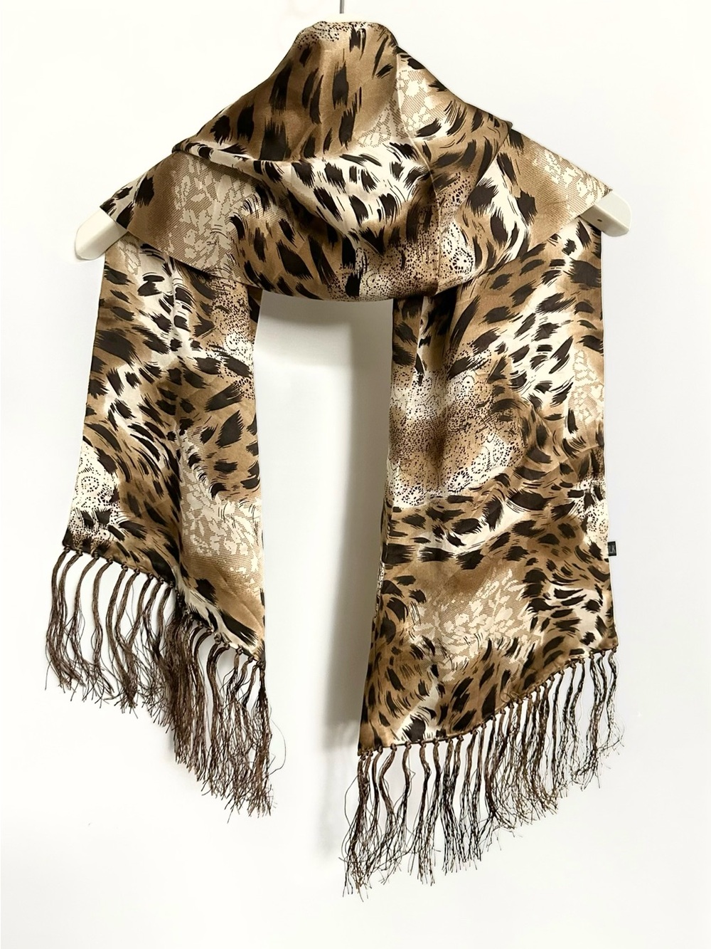 SILK✨ Animal print Silk scarf + free pink scarf